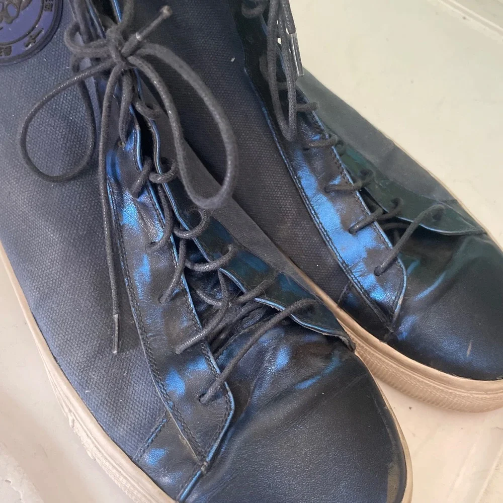 Silver Dagger Metallic Blue + Navy High Top Sneakers Mens 11 RARE Skull Patch‎